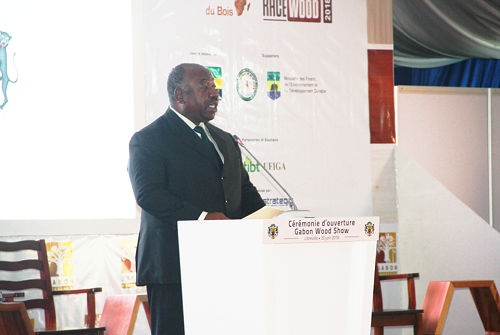 Le président gabonais prononçant son discours d’ouverture du 